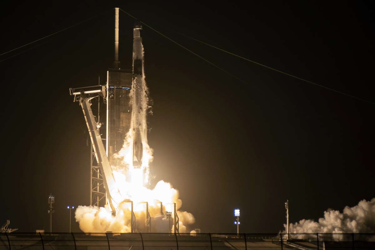 SpaceX launches ants, avocados and robots to the ISS aboard recycled Falcon rocket