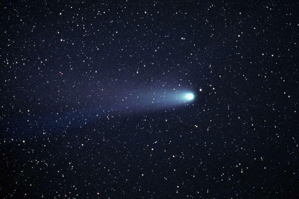 Where is Comet Leonard now?