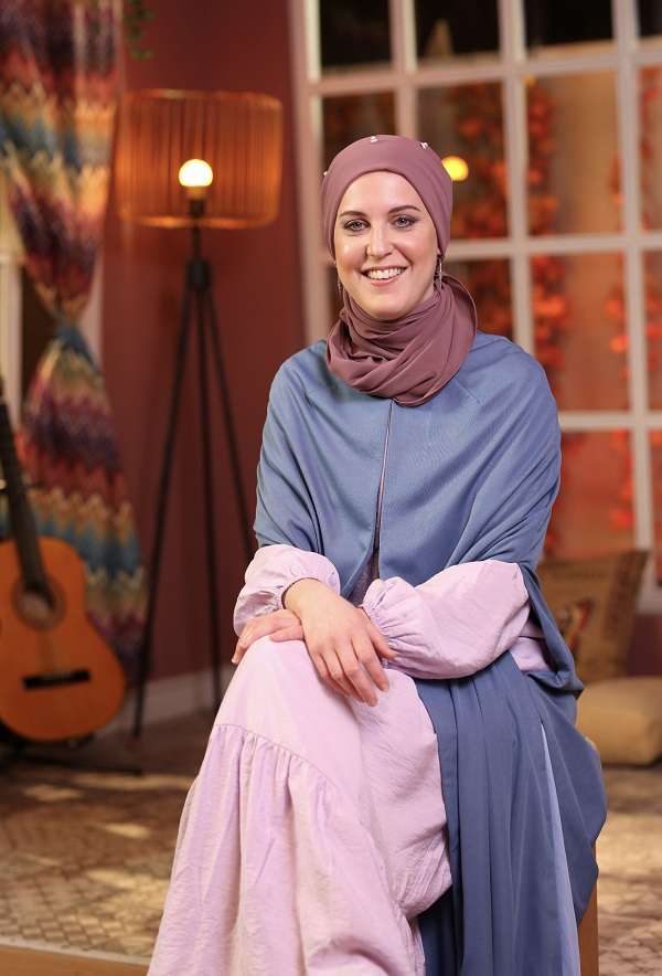 The first global Islamic entertainment platform launched with a charming British voice... Salwa Lauren