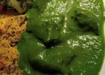 I was stunned to find the face of Shrek peering back at me from my takeaway chicken green curry
