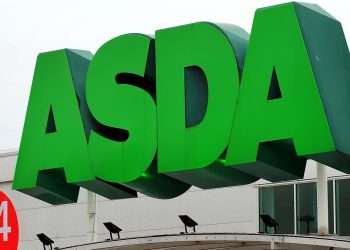 Fuel prices: Weak competition sees motorists pay £900m more for petrol and diesel, watchdog warns