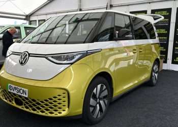 Car makers pile pressure on Government for deal with EU to avoid post-Brexit electric vehicle price rises