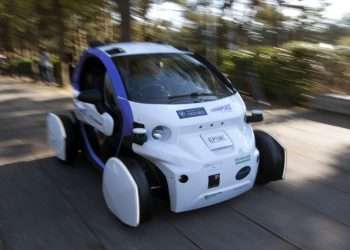 Swiping left: MPs warn ministers are slowing down UK self-drive car progress