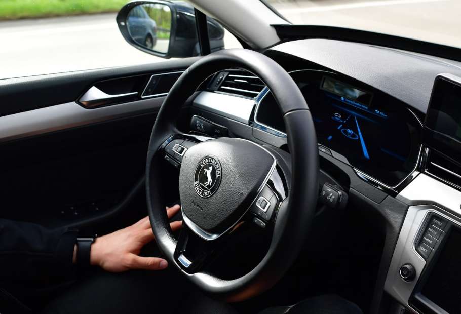 Paying monthly for car insurance is unfair – politicians must take action