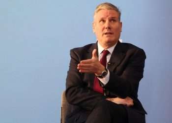 Sir Keir Starmer in huge u-turn as he officially ditches flagship pledge to spend £28bn on green projects