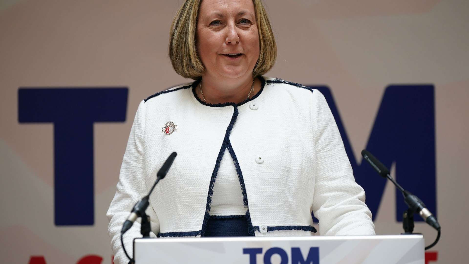 Ministers break rank to call for defence cash