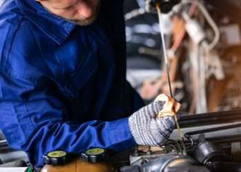 Women drivers face 5% ‘price discrimination’ from garages