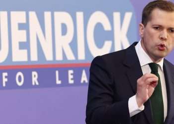 Rwanda migration plan will be BACK if I become PM, says Tory leadership fave Robert Jenrick