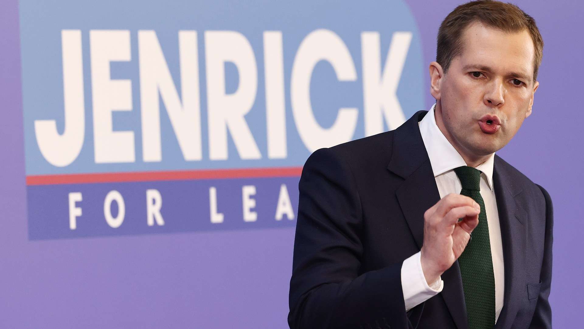 Rwanda migration plan will be BACK if I become PM, says Tory leadership fave Robert Jenrick