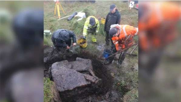 Secret Bronze Age burial chamber unearthed in English moor and hidden treasures inside spark 3,800-year-old mystery