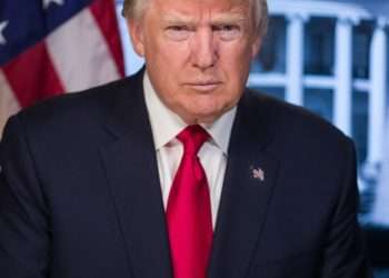 Attack on Trump in Florica with gunshot fire