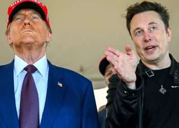 Elon living on Trump’s Mar-a-Lago estate in $2k-a-night cottage so he can spend HOURS with Don daily despite MAGA rift