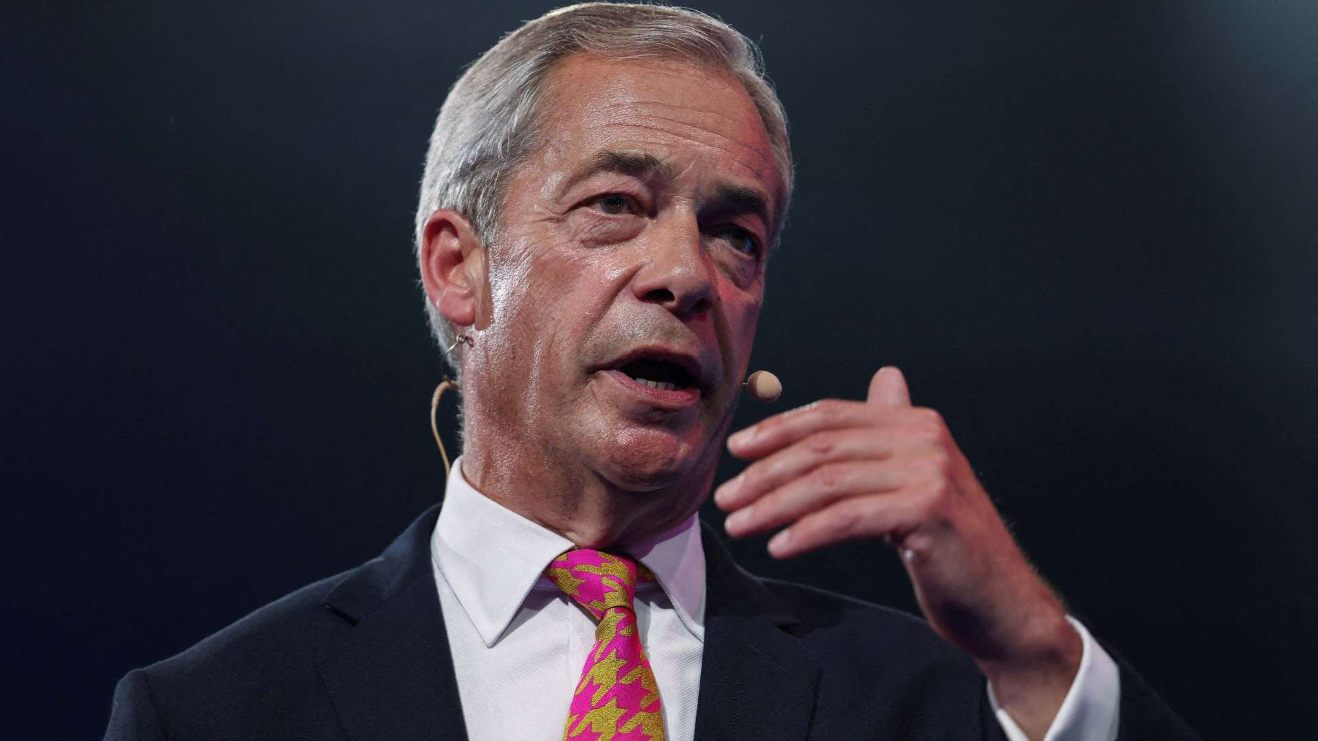 Labour would lose 200 seats and almost a third to REFORM if election held today, poll shows