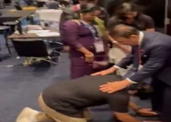 Nitish Reddy's Father Touches Sunil Gavaskar's Feet, Little Master Says – Your Son Is A Hero – See Photos