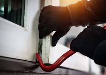 Fury as almost half of Brits believe cops would NOT investigate if their home were burgled