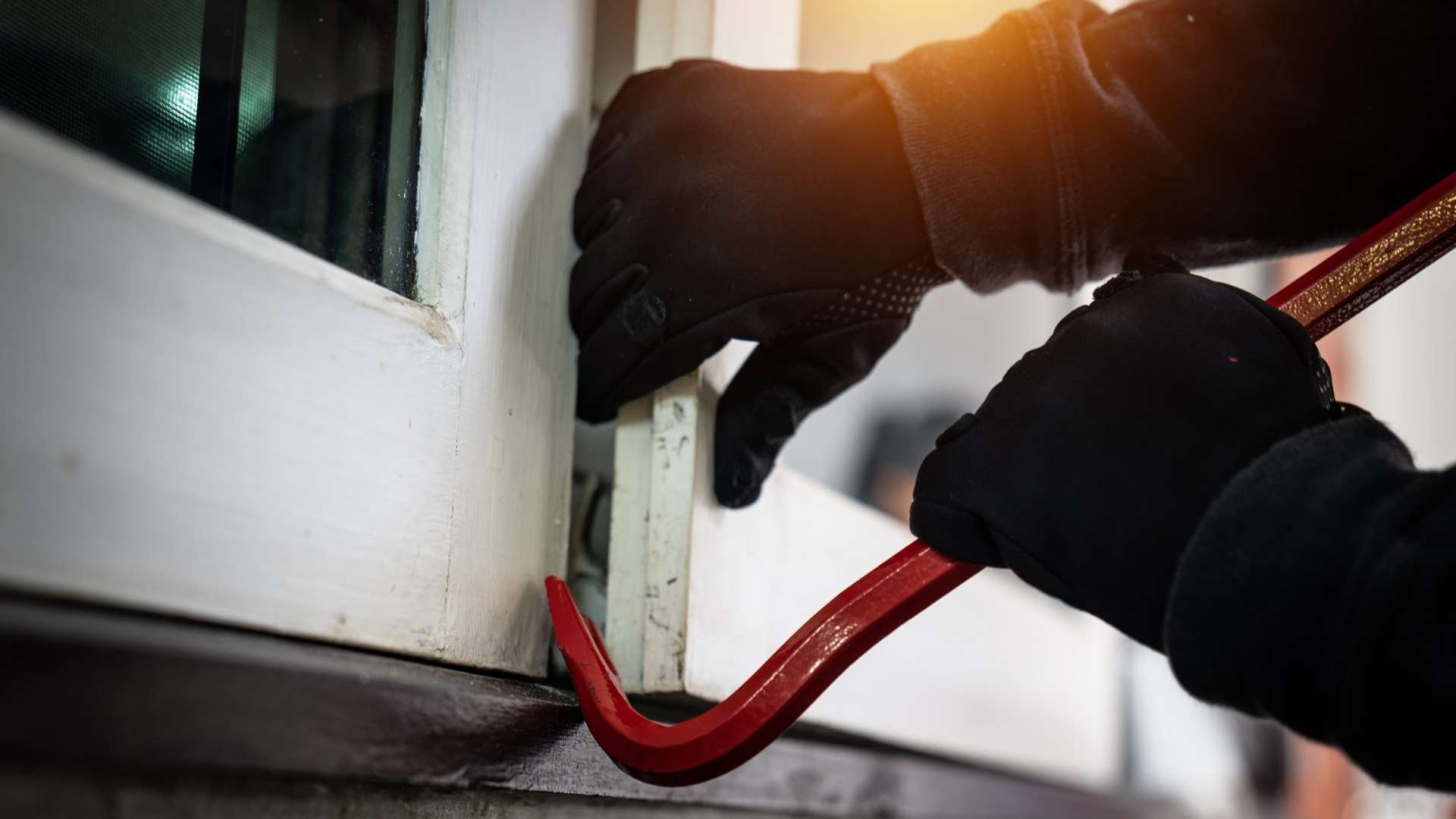 Fury as almost half of Brits believe cops would NOT investigate if their home were burgled