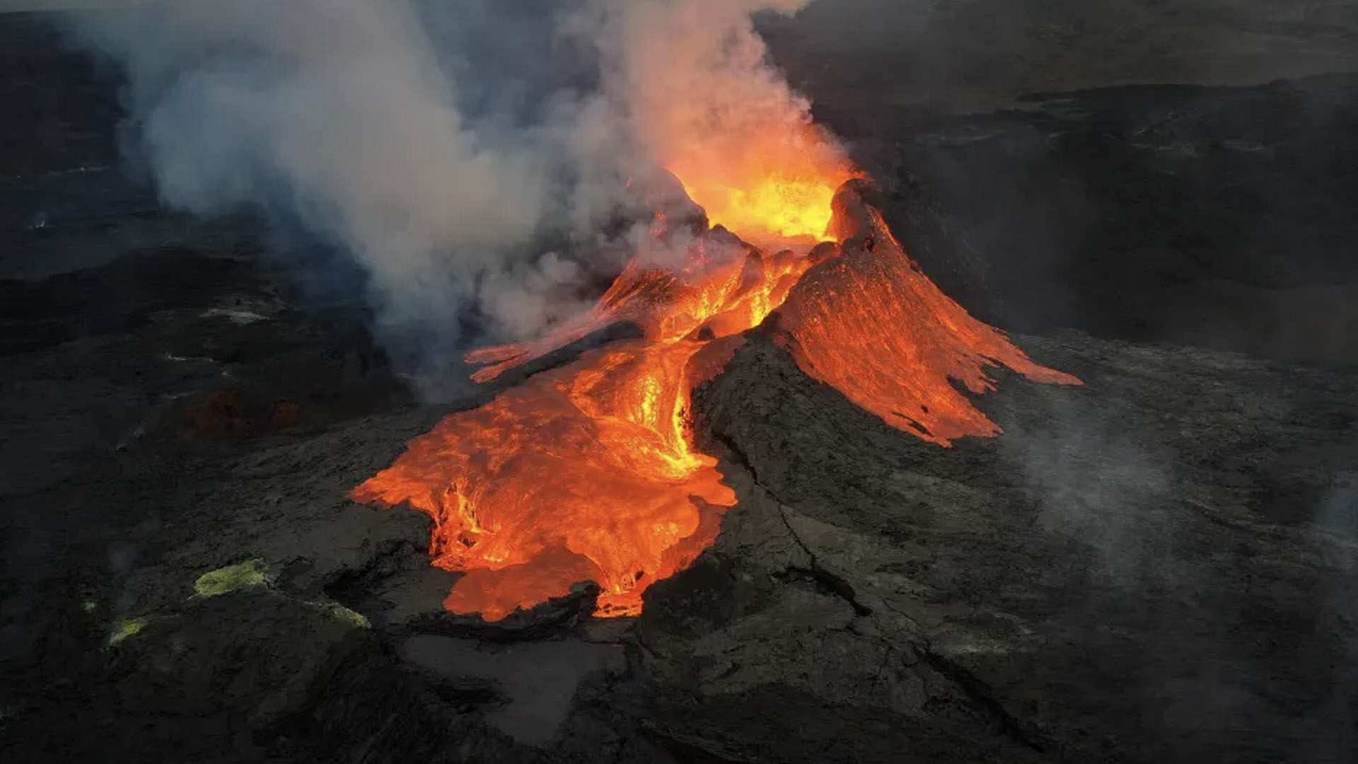 Map reveals dozens of Britain’s dead volcanoes including supervolcano at tourist hotspot – one is 80 miles from London