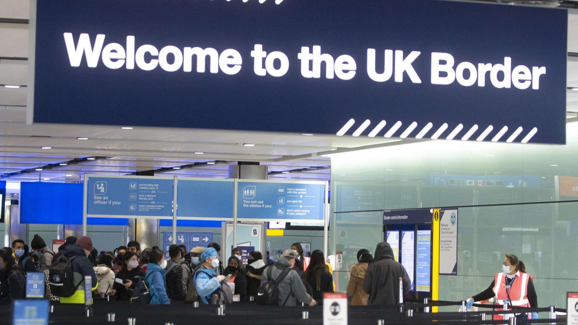 Migration will push Britain’s population to astonishing 72.5MILLION in just 7 years, official figures show