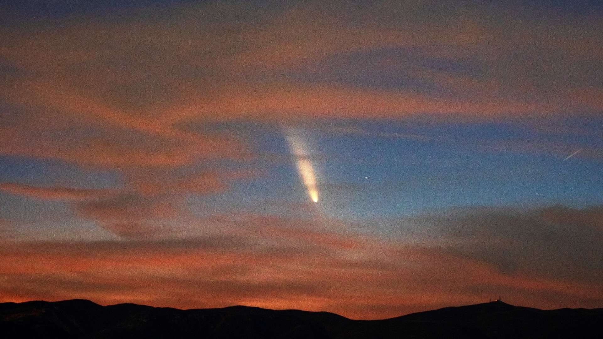 Once-in-a-lifetime ‘sungrazer’ comet set to shine through skies and it’s one of the brightest in 20 years