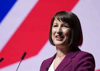 Rachel Reeves clashes with Sadiq Khan over third Heathrow runway & blasts ‘there’s always someone who says no to growth’