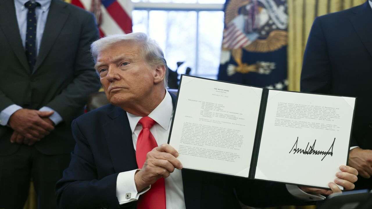 Businessman is selling president Donald Trump, US citizenship, buy USA Citizenship if you have so much money