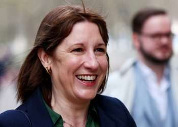 Labour minister slams Rachel Reeves for accepting free Sabrina Carpenter tickets & says ‘it’s NOT appropriate’