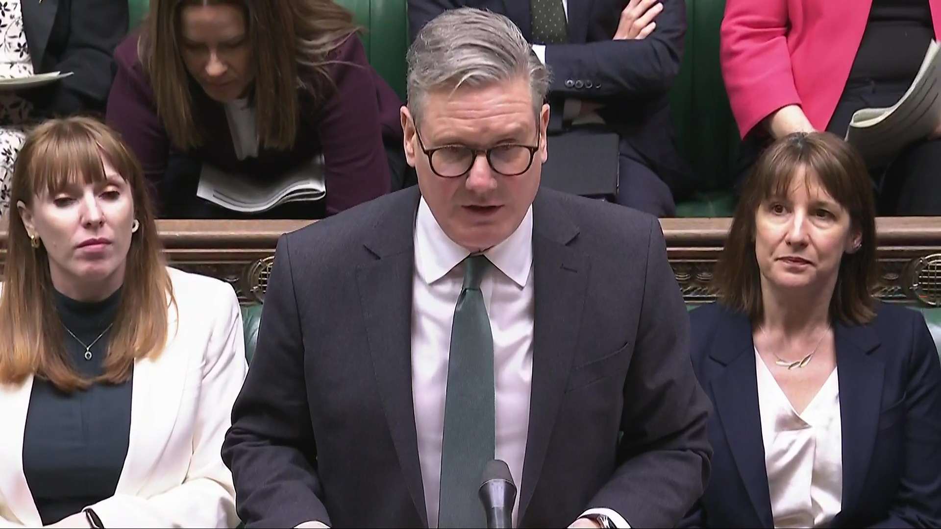 Starmer hits back at JD Vance with tribute to British war dead after Trump’s No2 sparked fury with ‘random country’ jibe