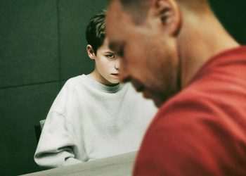 Young men are in crisis. When I grew up dad showed me how to be a real man. Now boys watch porn & look up to Andrew Tate