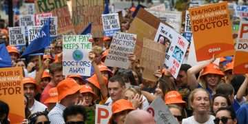 Militant doctors’ union tells activists to hold pizza nights to drum up strike support