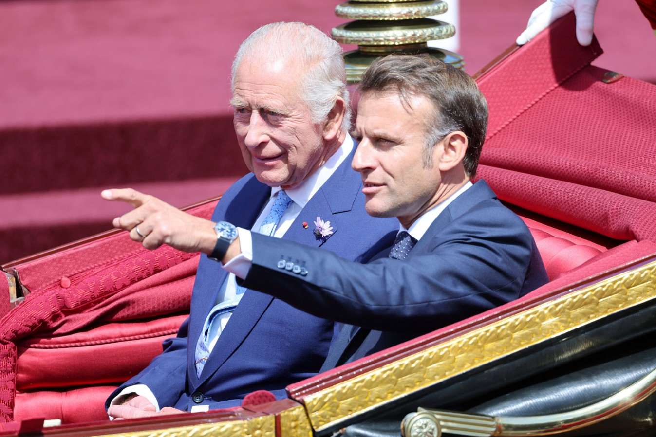 Charles warns small boats crisis is a ‘profound challenge’ as he hosts Macron at state banquet ahead of migrant ‘deal’