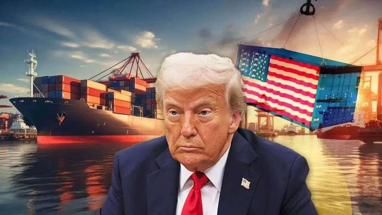 BREAKING NEWS: Trump throws tariff bombs, imposes 50 % tariffs on India