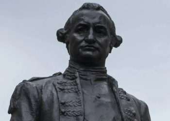 Sir Keir Starmer slaps down Labour peer after she calls for controversial  Foreign Office statue to be torn down