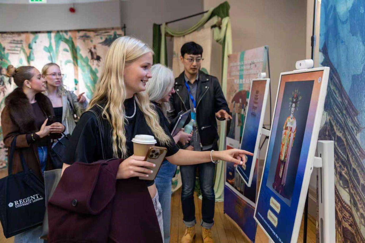 Dunhuang Cultural Week Launched in London