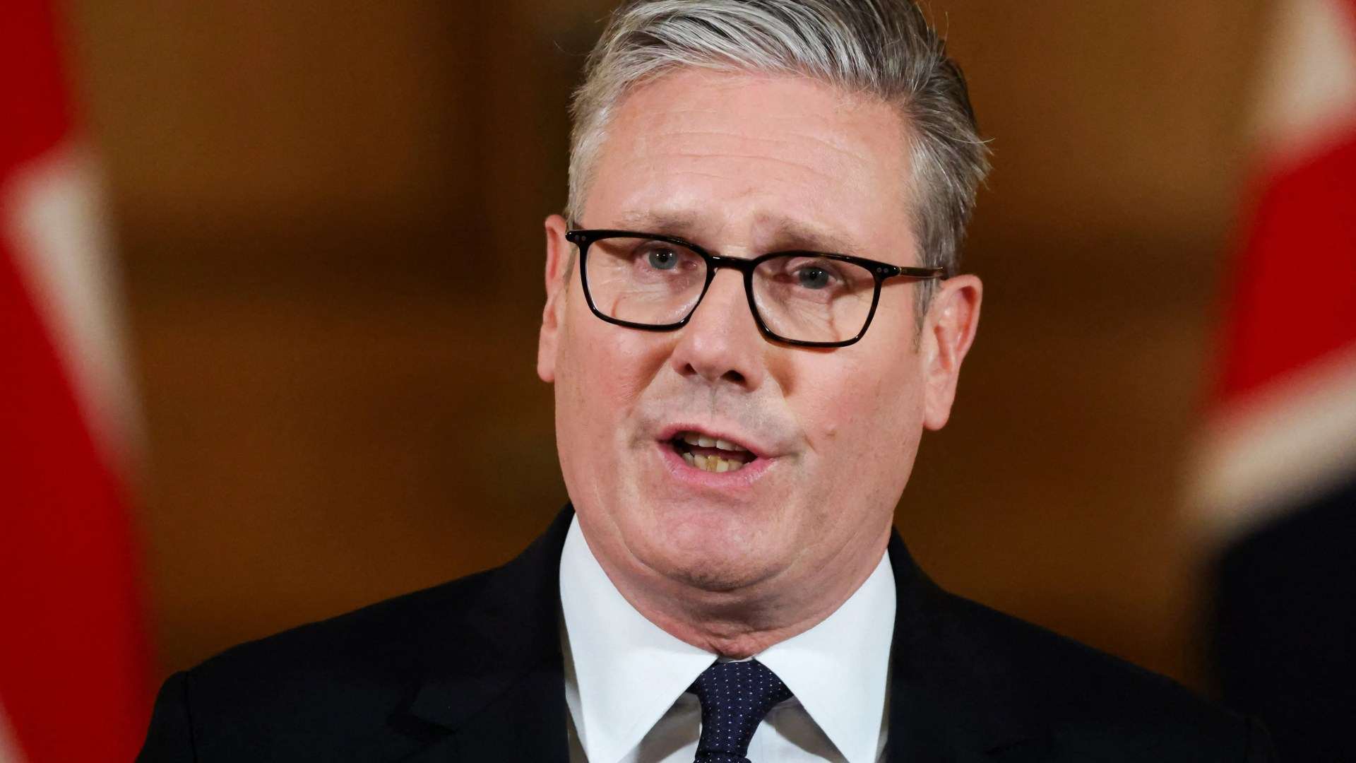 Turmoil in No10 as desperate Keir Starmer kicks off reshuffle amid dire polls, Farage threat & failing economy