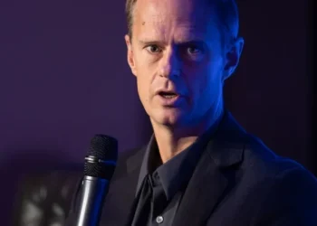 Why The Economist isn’t doing AI deals but has launched on Substack