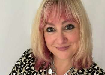 A-lister said he loved me but when I realised it was con I turned tables on them…I’m here to warn you about sick tactics