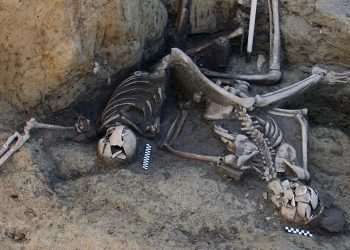 Haunting ancient well found ‘stuffed with bodies of Roman soldiers’ after battle 1,800 years ago