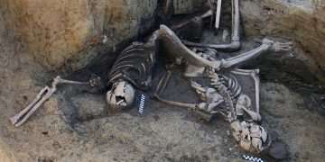 Haunting ancient well found ‘stuffed with bodies of Roman soldiers’ after battle 1,800 years ago Haunting ancient well found ‘stuffed with bodies of Roman soldiers’ after battle 1,800 years ago