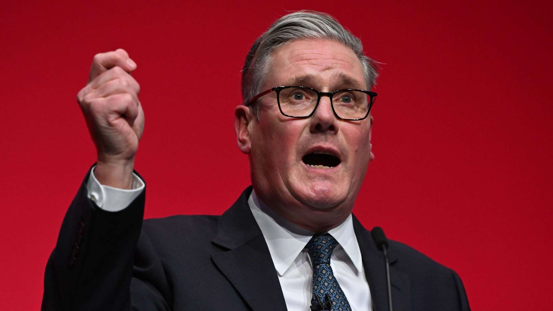 Keir Starmer blames Brexit for Channel migrant crisis and labels small boats ‘Farage Boats’ in fresh attack