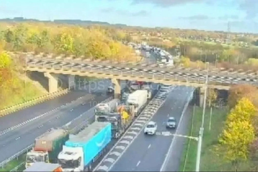 A1(M) closed in one direction after four-car crash with oil and debris on carriageway as drivers warned of delays