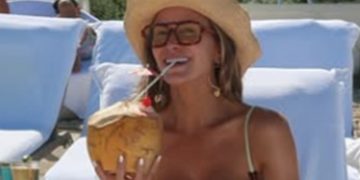 Brooks Koepka’s wife Jena Sims stuns in pistachio bikini as she enjoys vacation with US golf icon husband Brooks Koepka’s wife Jena Sims stuns in pistachio bikini as she enjoys vacation with US golf icon husband