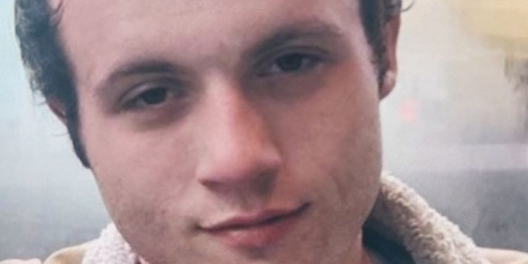 Heartbreak as body pulled from river in search for missing busker as mum pays tribute to son and ‘best friend’ Heartbreak as body pulled from river in search for missing busker as mum pays tribute to son and ‘best friend’