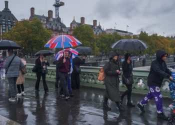 Met Office launches THREE yellow weather warnings as 18 HOURS of heavy rain to batter UK Met Office launches THREE yellow weather warnings as 18 HOURS of heavy rain to batter UK
