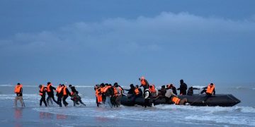 Put UK’s safety before migrants’ rights, Home Sec tells judges as she unveils radical Demark-style crackdown