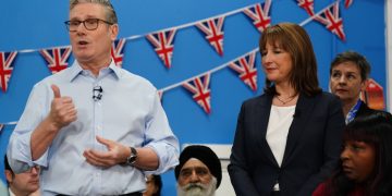 Seething Labour MPs slam Starmer’s U-turn on workers’ rights a ‘complete betrayal’ Seething Labour MPs slam Starmer’s U-turn on workers’ rights a ‘complete betrayal’