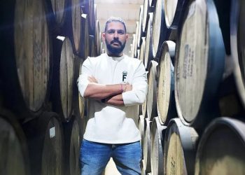 Not only Yuvraj Singh, these star cricketers also earn crores of rupees by selling liquor