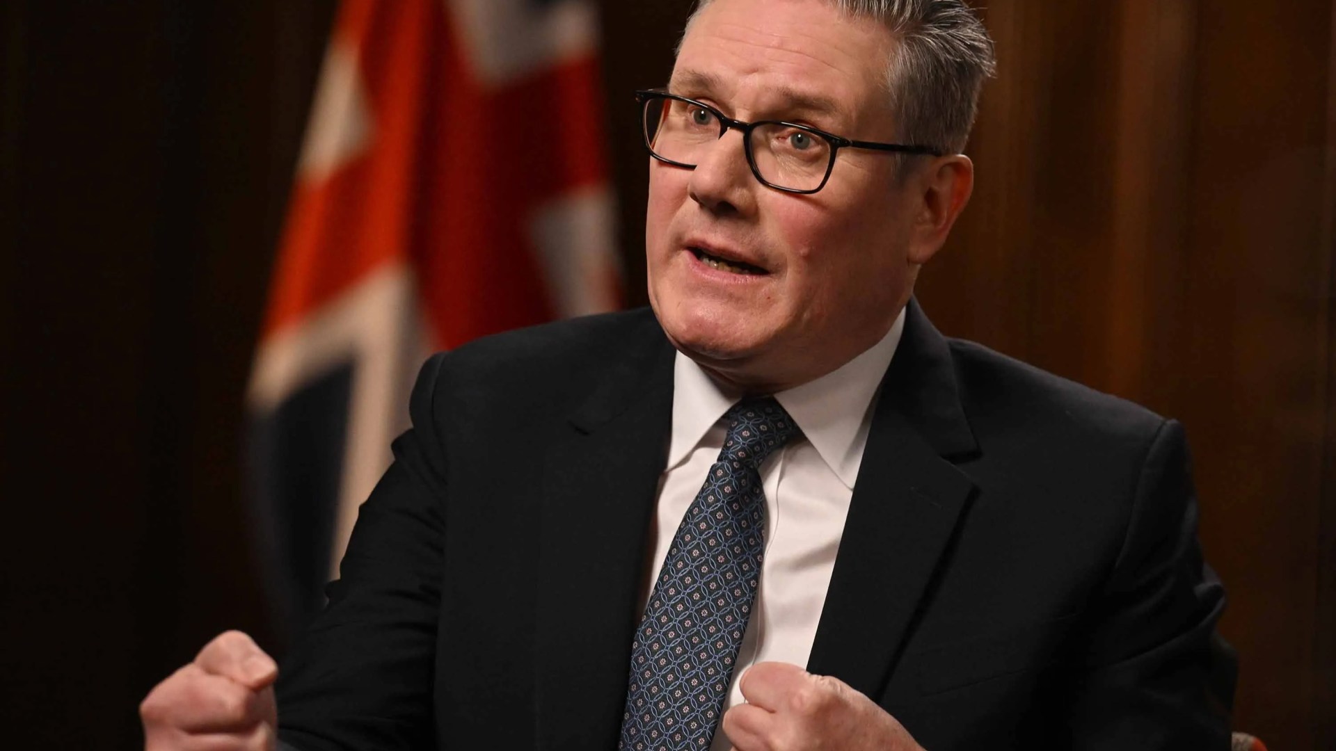 Fury over ‘Brexit betrayal’ as Keir Starmer pledges ‘closer alignment’ with EU rules