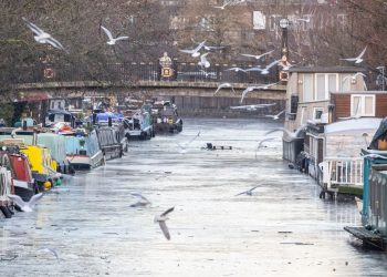 London FREEZES OVER in another day of -12C Arctic plunge as whole of Britain plastered in warnings
