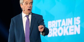 Nigel Farage inadvertently breached MP sleaze rules 17 times, watchdog finds