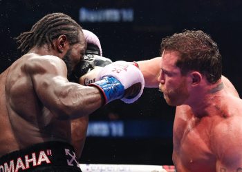 UFC boss Dana White plots talks to bring Terence Crawford out of retirement after ‘masterpiece’ win over Canelo Alvarez UFC boss Dana White plots talks to bring Terence Crawford out of retirement after ‘masterpiece’ win over Canelo Alvarez